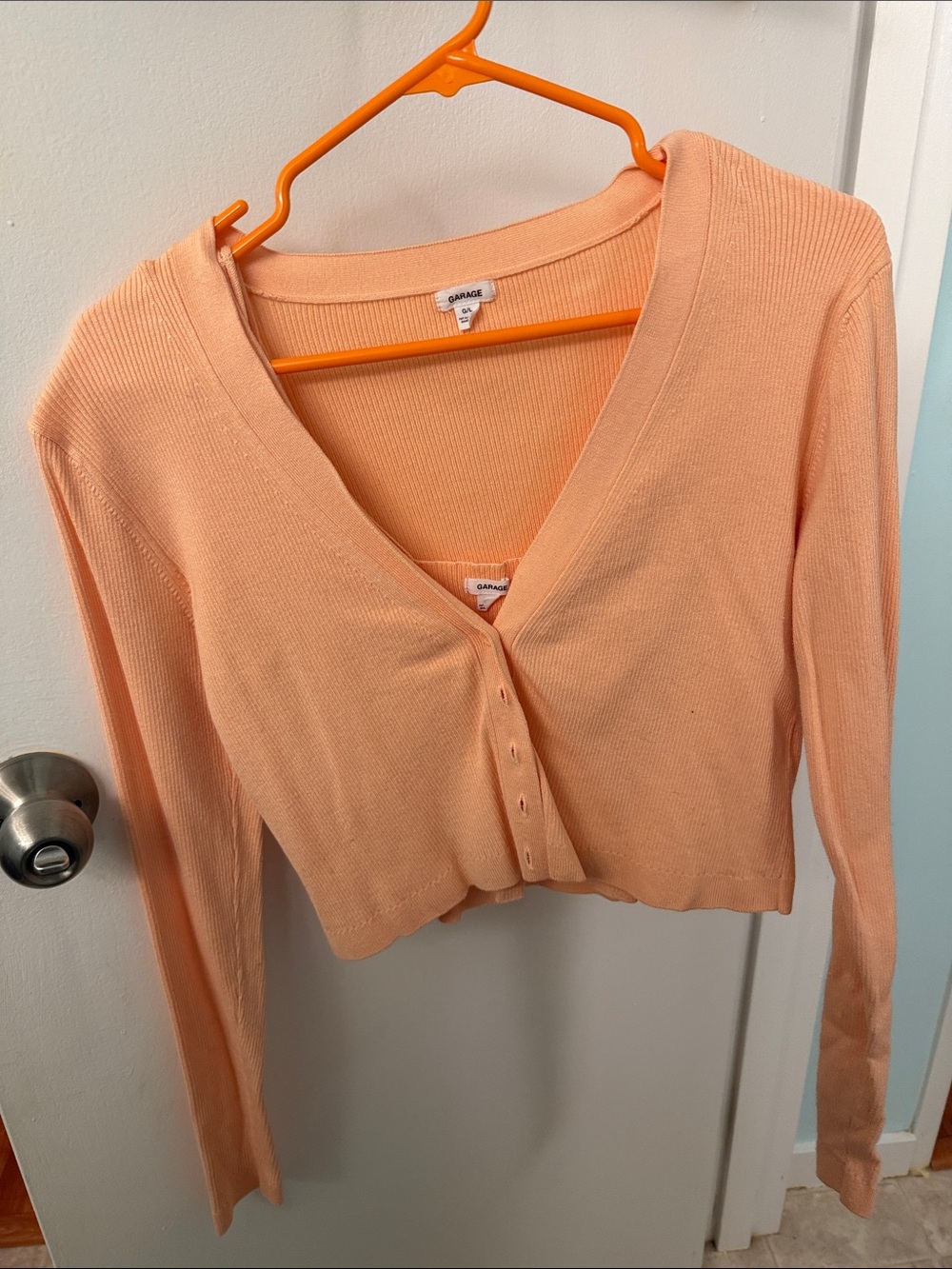 Garage Peach Ribbed Cropped V-Neck Button Cardigan